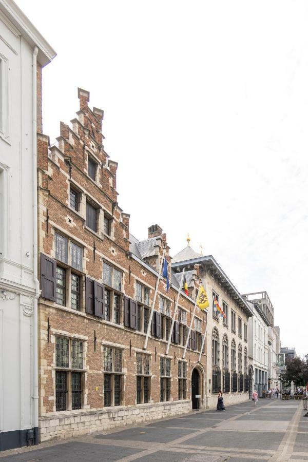 Shway - The Card Room Green Studio Antwerp Exterior photo